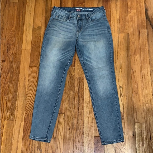 LEVIS JEANS - Picture 4 of 9